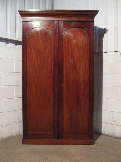 fig 1. ANTIQUE VICTORIAN MAHOGANY CLOTHES LINEN PRESS WARDROBE C1860 WDB230/1.6