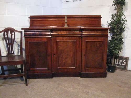 fig 1. SUPERB QUALITY ANTIQUE VICTORIAN MAHOGANY BREAKFRONT CHIFFONIER SIDEBOARD C1860 WDB170/27.7