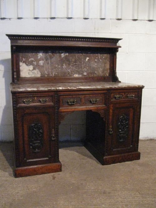 fig 3. IMPOSING LARGE ANTIQUE VICTORIAN MAHOGANY BEDROOM SUITE, TRIPLE WARDROBE, WASHSTAND DRESSING TABLE C1880 WDB4936/20.9