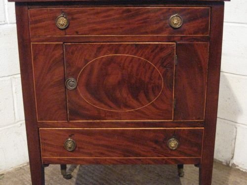 fig 1. LOVELY ANTIQUE REGENCY MAHOGANY SMALL CABINET NIGHT STAND OR POT CUPBOARD BEDSIDE CABINET C1800 WDB6033/20.9