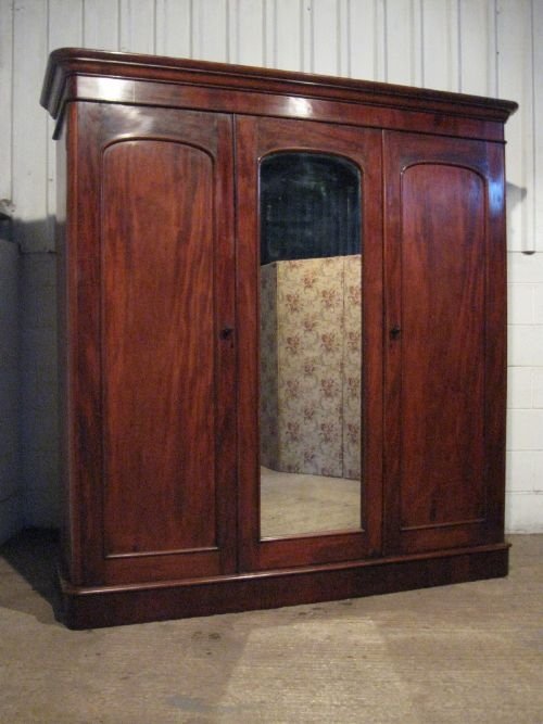 Antique Victorian Mahogany Triple Wardrobe Compactum C1880 Wdb5977/20.9