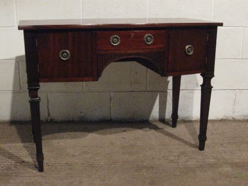 Antique Edwardian Mahogany Bow Front Kneehole Writing Desk C1900 Wdb5944/27.9