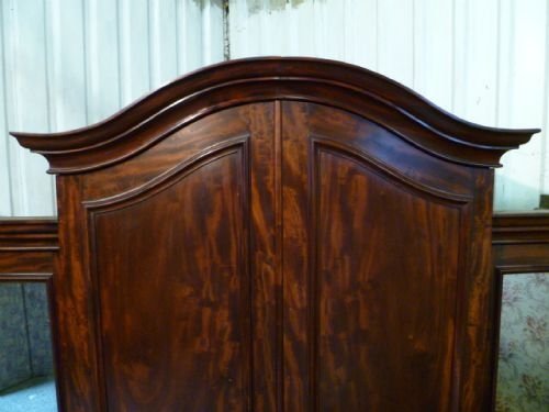 fig 1. SUPERB ANTIQUE WILLIAM 1V MAHOGANY BREAKFRONT TRIPLE WARDROBE COMPACTUM C1820 WDB607619/10