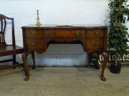 Antique Victorian Burr Walnut Serpentine Fronted Writing Desk C1880  Wdb6071/19.10