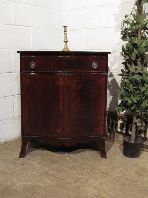 fig 1. ANTIQUE EDWARDIAN FLAMED MAHOGANY SERPENTINE SIDE CABINET C1900 WDB6121/8.11