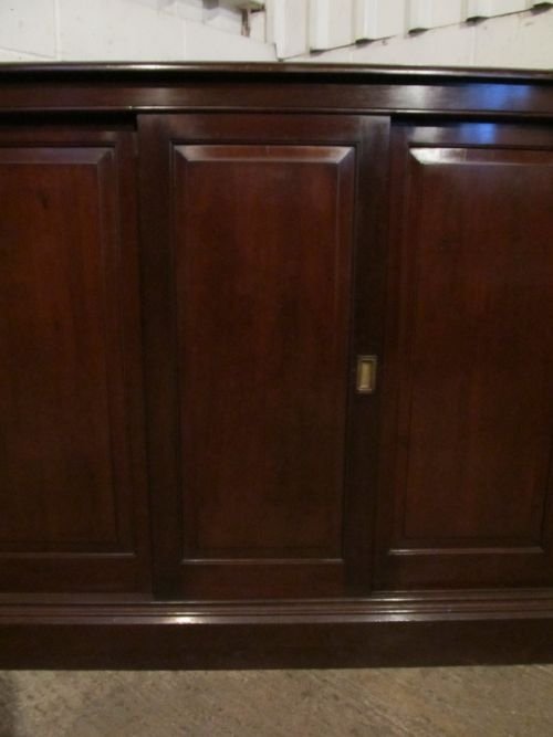 fig 2. SUPERB ANTIQUE VICTORIAN MAHOGANY BOOKCASE CUPBOARD C1880 WDB6138/22.11
