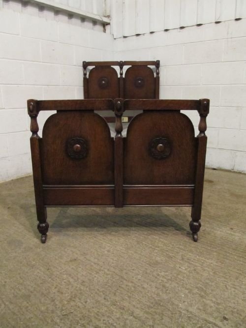 fig 3. SUPERB PAIR ANTIQUE EDWARDIAN OAK SINGLE BEDS BY STAPLES & CO MANUFACTURER TO HM KING GEORGE V C1915  WDB6130/29.11
