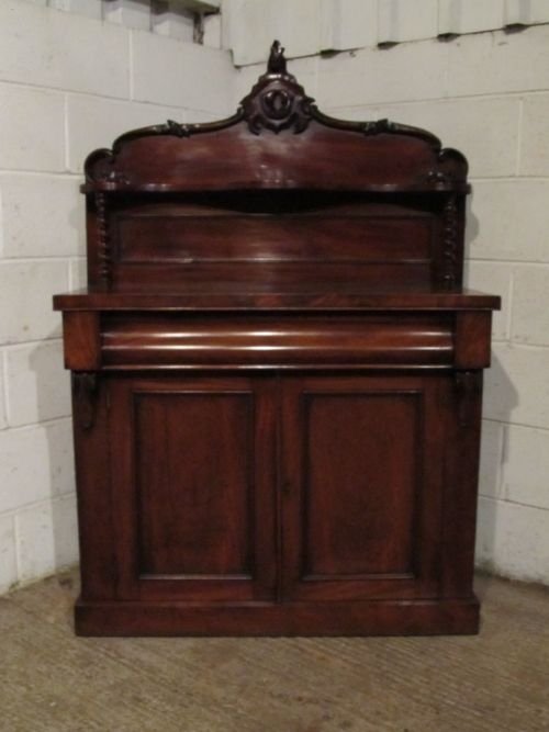 fig 1. ANTIQUE VICTORIAN MAHOGANY SMALL  CHIFFONIER SIDEBOARD C1880 WDB6180/6.12