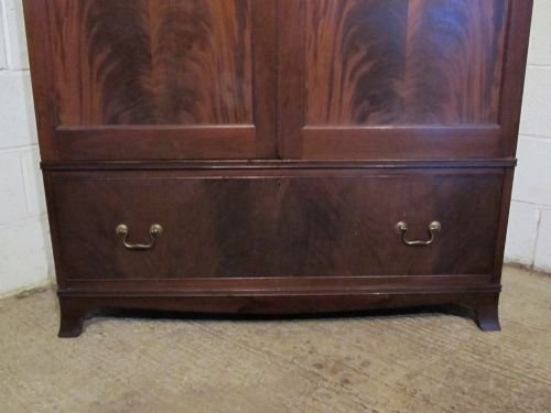 fig 2. ANTIQUE VICTORIAN FLAMED MAHOGANY DOUBLE WARDROBE C1890 WDB6153/29.11