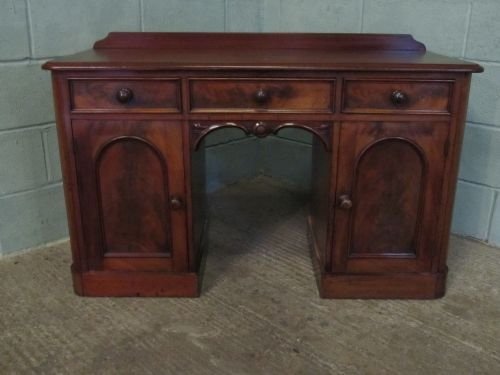 fig 1. ANTIQUE VICTORIAN MAHOGANY KNEEHOLE TWIN PEDASTAL DESK C1860 WM6225/25.1