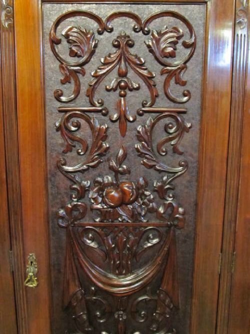 fig 1. ANTIQUE VICTORIAN MAHOGANY TRIPLE WARDROBE COMPACTUM C1890