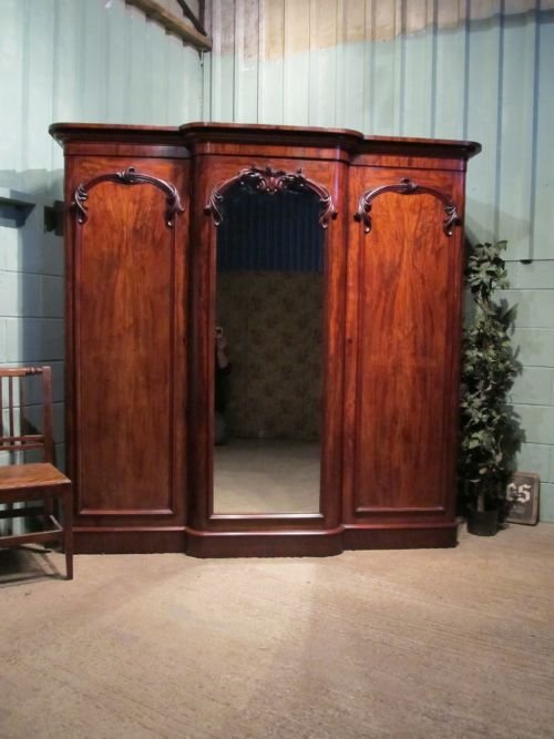 Antique Victorian Mahogany Breakfront Triple Wardrobe C1880 W6361/21.4.