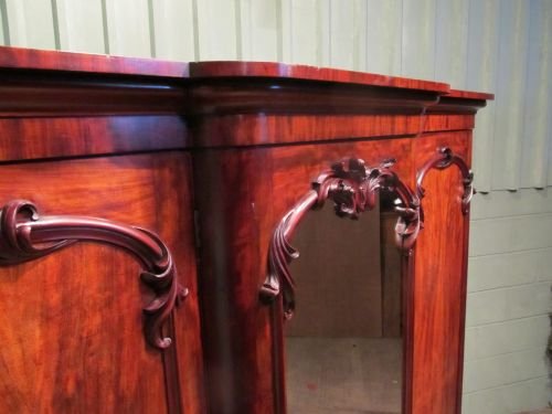 fig 2. ANTIQUE VICTORIAN MAHOGANY BREAKFRONT TRIPLE WARDROBE C1880 W6361/21.4.