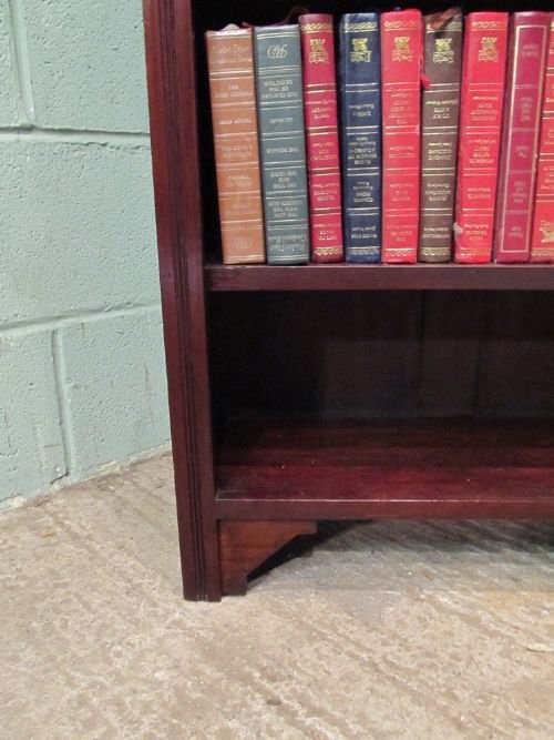 fig 1. ANTIQUE LATE VICTORIAN MAHOGANY OPEN BOOKCASE C1890 WEMD8/30.8