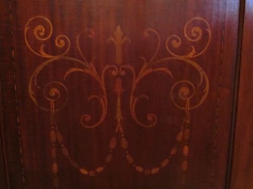 fig 1. ANTIQUE EDWARDIAN MAHOGANY SMALL TRIPLE WARDROBE C1900 W6580/26.9