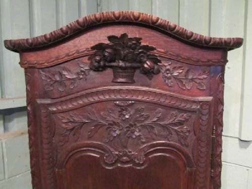 fig 2. ANTIQUE 19TH CENTURY FRENCH NARROW OAK ARMOIRE LINEN PRESS C1850 W6582/26.9
