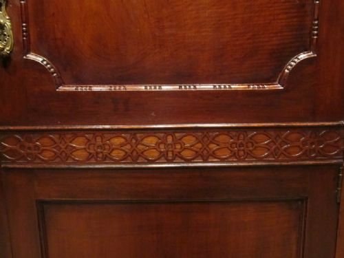 fig 2. ANTIQUE EDWARDIAN CHIPPENDALE MAHOGANY TRIPLE WARDROBE C1900 W6617/17.10
