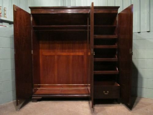 fig 2. ANTIQUE EDWARDIAN WALNUT TRIPLE WARDROBE C1900 W6652/14.11
