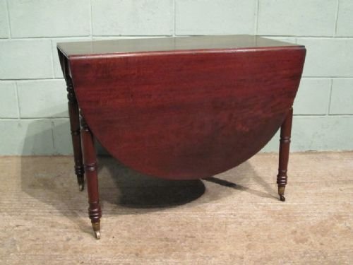 fig 2. REGENCY MAHOGANY GATE LEG DROP LEAF DINING TABLE SEATS SIX C1800 W6700/27.12