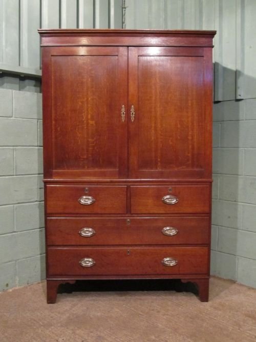 fig 1. ANTIQUE GEORGIAN MEDIUM OAK LINEN PRESS C1780 W6742/16.1