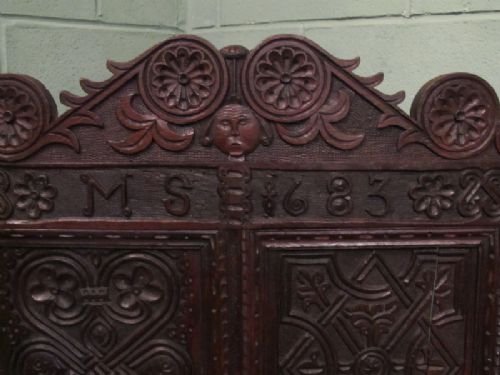 fig 2. ANTIQUE 17TH CENTURY WESTMORELAND CARVED OAK BOX SETTLE C1680 W6753/16.1