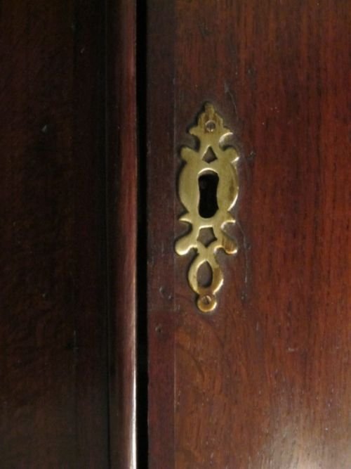 fig 2. ANTIQUE GEORGIAN OAK & MAHOGANY BARREL FRONT CORNER CABINET C1780 W6789/13.2
