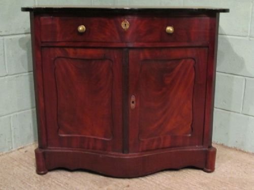 fig 1. ANTIQUE SMALL REGENCY MAHOGANY SERPENTINE CHIFFONIER C1820 W6745/20.2