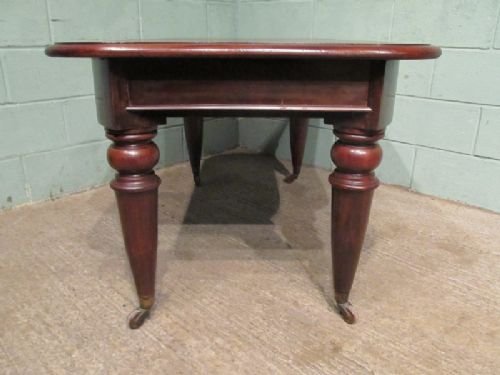fig 2. ANTIQUE VICTORIAN MAHOGANY EXTENDING DINING TABLE C 1880 SEATS 6 T0 14