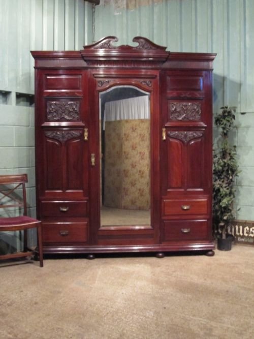 fig 1. ANTIQUE VICTORIAN ART NOUVEAU MAHOGANY TRIPLE WARDROBE C1890 W6810/20.2