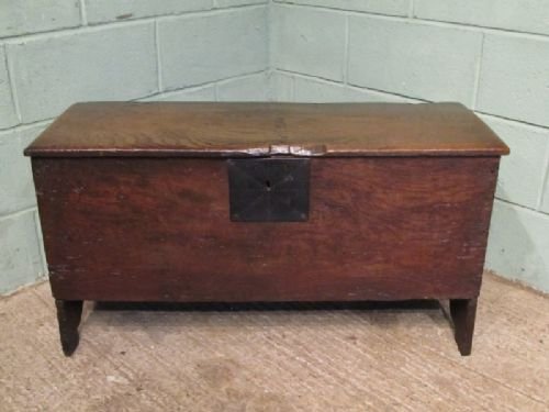 fig 1. ANTIQUE EARLY 17TH CENTURY OAK COFFER BOX C1600 W6823/27.2