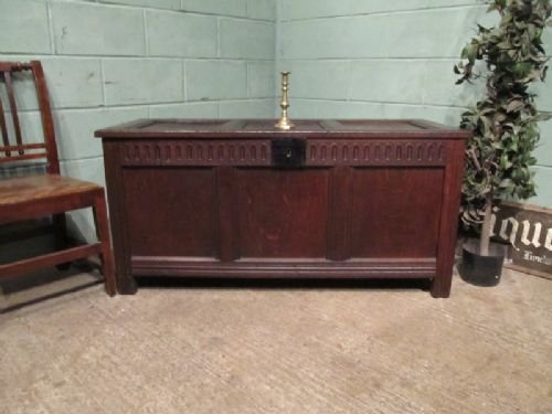 fig 1. ANTIQUE GEORGE 1ST COUNTRY OAK COFFER C1700 WT