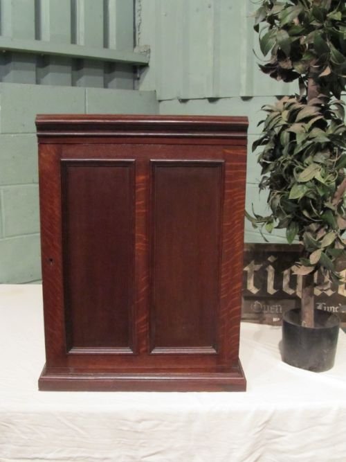 fig 1. ANTIQUE EDWARDIAN OAK SPECIMEN CABINET C1900 W6888/9.4