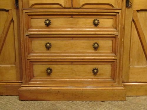 fig 2. ANTIQUE VICTORIAN LARGE ARTS & CRAFTS ASH  TRIPLE WARDROBE COMPACTUM C1890 W6963/28.5