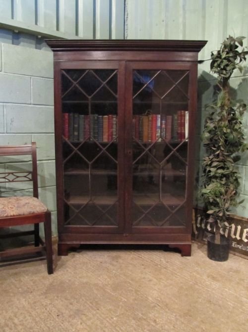 fig 1. ANTIQUE GEORGIAN OAK ASTRAGAL GLAZED BOOKCASE C1780 W6961/28.5