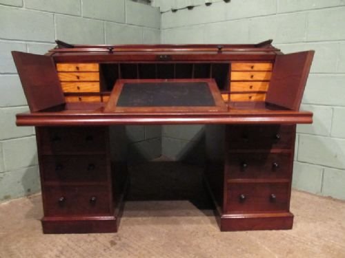 fig 3. ANTIQUE LARGE VICTORIAN MAHOGANY BARREL FRONT PEDASTAL DESK C1880 W6968/11.6