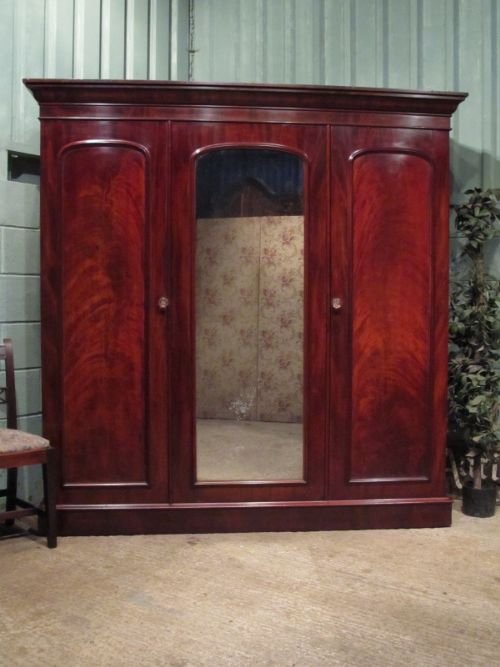 Antique Victorian Mahogany Triple Wardrobe Compactum C1880 W6967/11.6