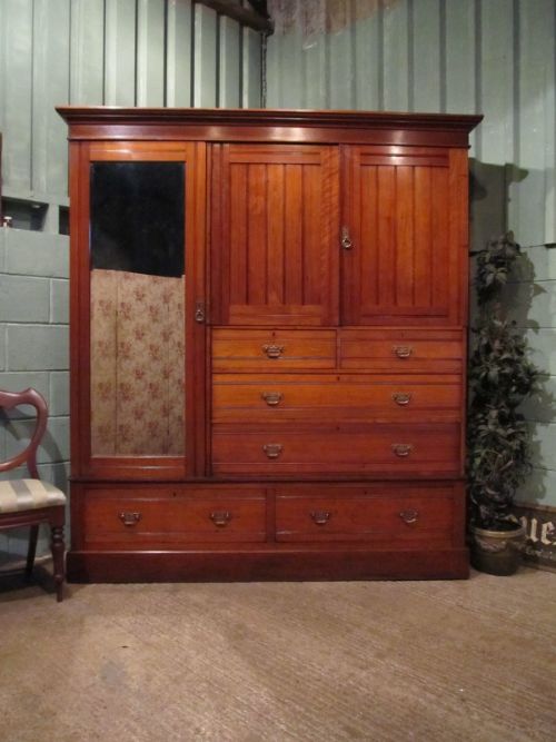 Antique Victorian Walnut Triple Wardrobe Compactum C1890 7211/3.12