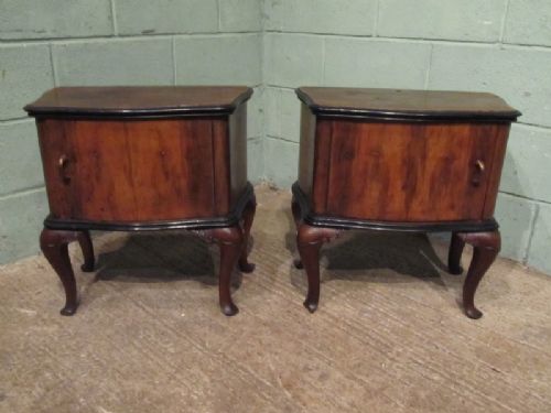 fig 1. ANTIQUE PAIR ITALIAN SERPENTINE BURR WALNUT & EBONISED BEDSIDE CABINETS C1920