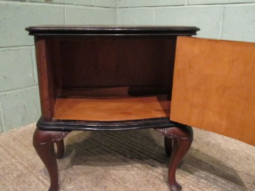 fig 2. ANTIQUE PAIR ITALIAN SERPENTINE BURR WALNUT & EBONISED BEDSIDE CABINETS C1920