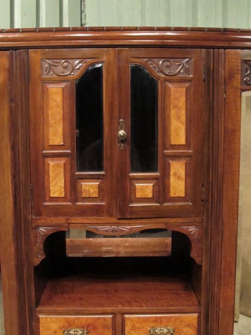 fig 2. ANTIQUE VICTORIAN WALNUT TRIPLE WARDROBE COMPACTUM C1890
