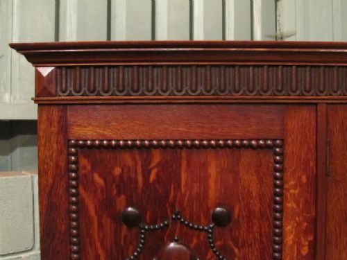 fig 2. ANTIQUE EDWARDIAN TIGER OAK TRIPLE WARDROBE C1900