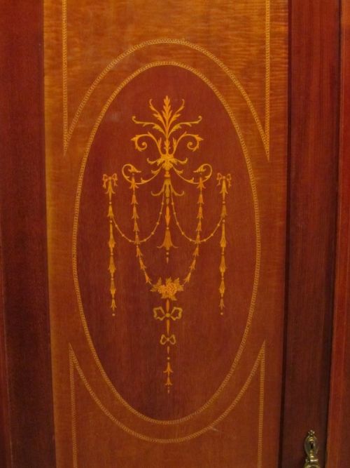 fig 2. ANTIQUE EDWARDIAN MAHOGANY INLAID TRIPLE WARDROBE C1900