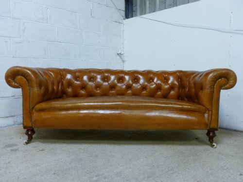 fig 1. STUNNING ANTIQUE VICTORIAN TAN LEATHER CHESTERFIELD BUTTON BACK 3 SEATER SOFA C1880
