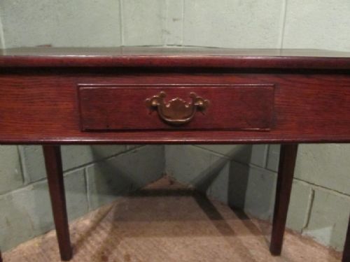 fig 1. ANTIQUE GEORGIAN OAK SIDE TABLE C1780