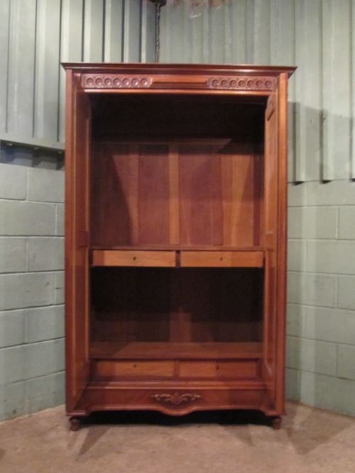 fig 2. ANTIQUE 19TH CENTURY FRENCH WALNUT ARMOIRE C1880
