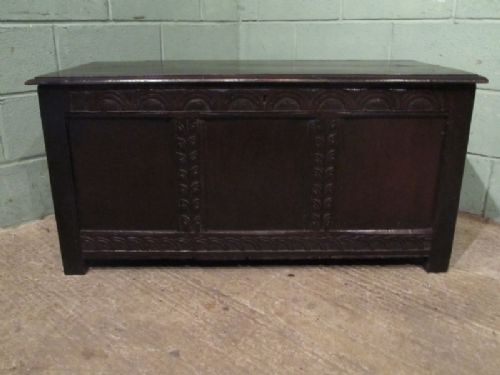 fig 1. ANTIQUE EARLY GEORGIAN COUNTRY JOINED OAK COFFER BOX C1740