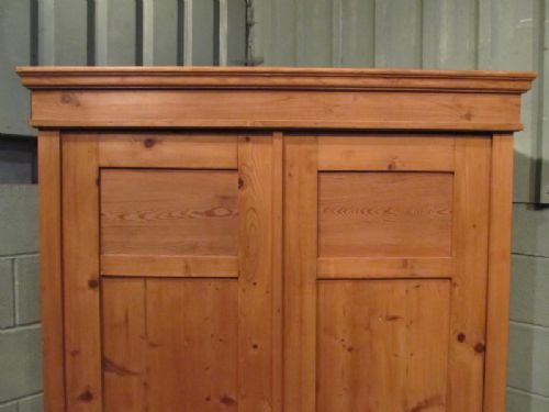 fig 2. ANTIQUE 19th CENTURY PINE DOUBLE WARDROBE C1880