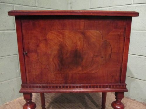 fig 2. ANTIQUE EDWARDIAN MAHOGANY POT CUPBOARD BEDSIDE CABINET C1900