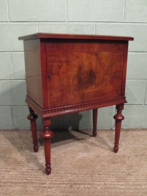 fig 1. ANTIQUE EDWARDIAN MAHOGANY POT CUPBOARD BEDSIDE CABINET C1900