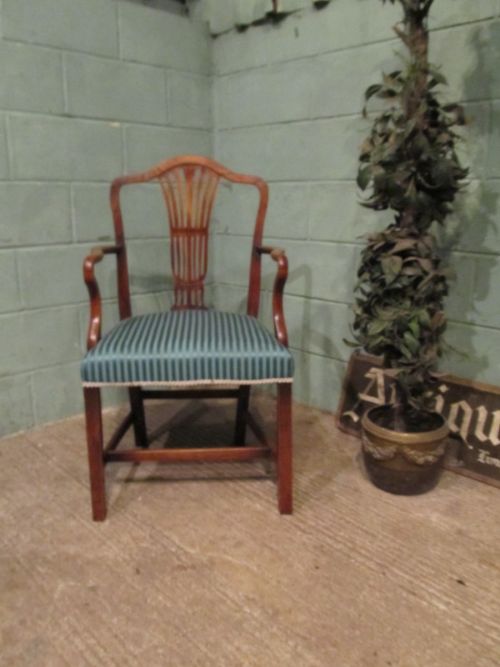 fig 1. ANTIQUE 18TH CENTURY GEORGIAN ELM SIDE DESK CHAIR C1780.